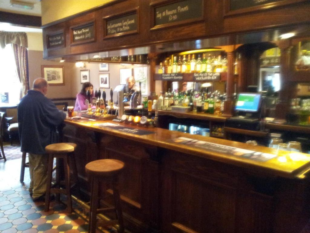 The Black Bull Inn 塞德伯 外观 照片